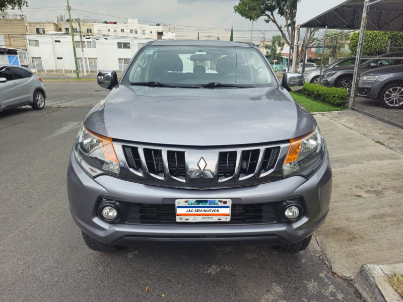 Mitsubishi L200 DIESEL 4X4 2017