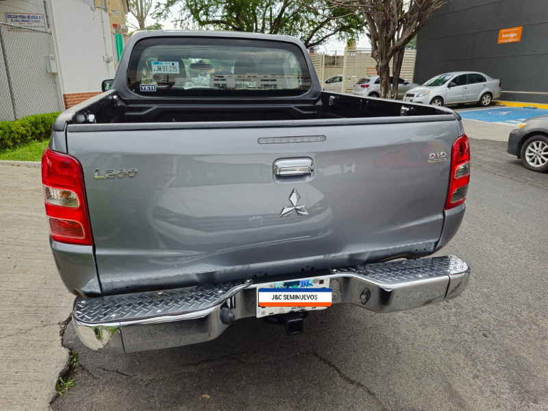 Mitsubishi L200 DIESEL 4X4 2017