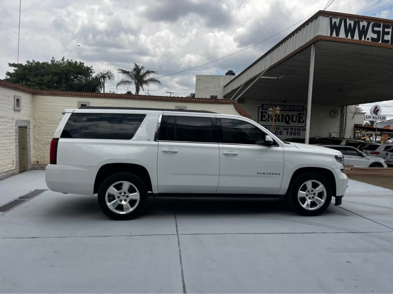 Chevrolet Suburban LT 2016