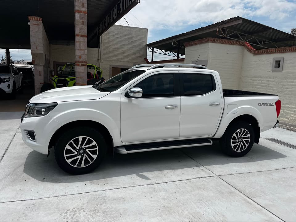 Nissan Frontier LE DIESEL 4X4 2018