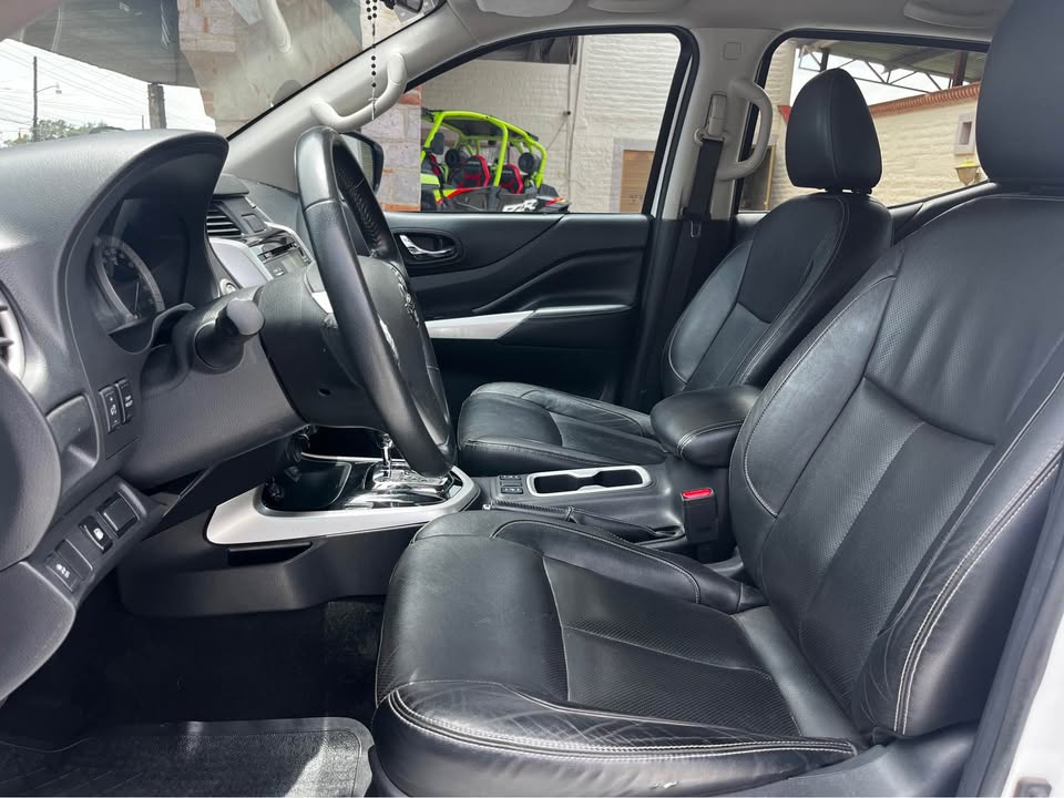 Nissan Frontier LE DIESEL 4X4 2018