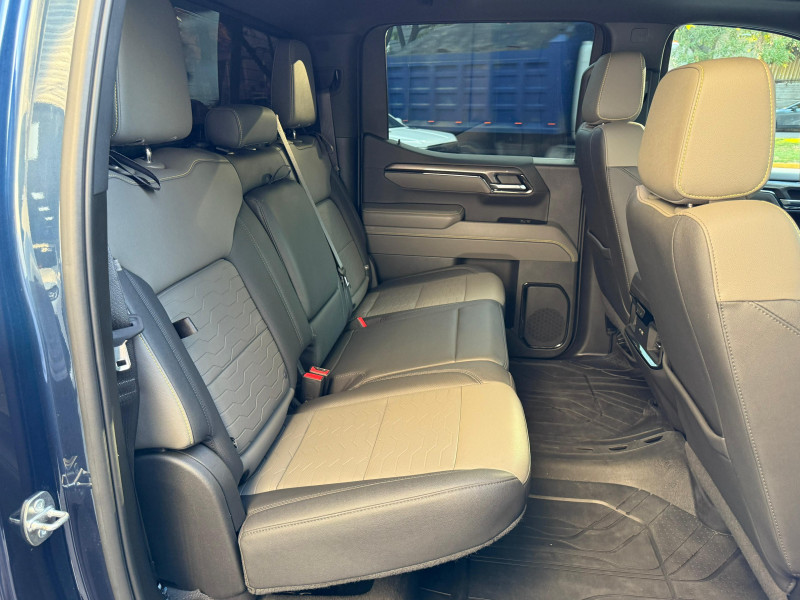 Chevrolet Cheyenne zr2 4  pts 2022