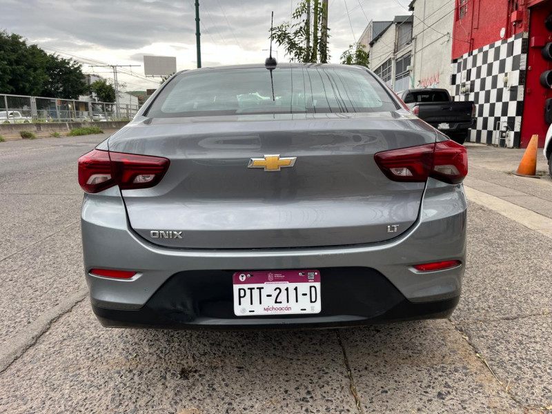 Chevrolet Onix LT 2021