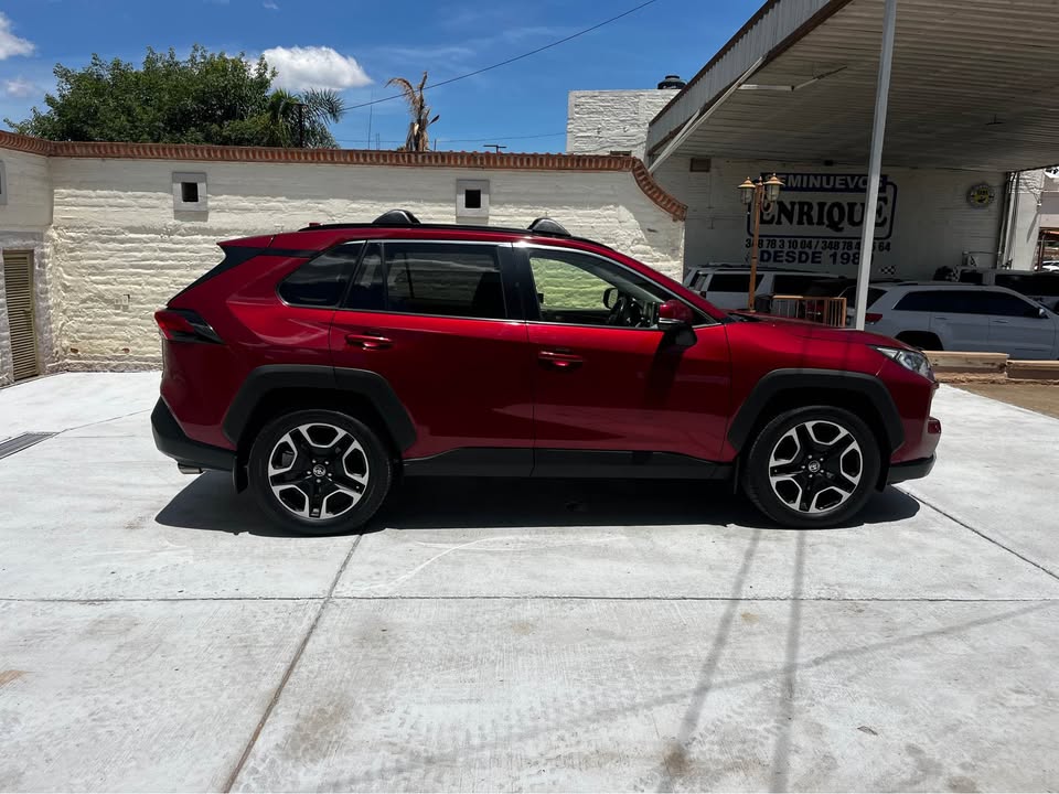 Toyota RAV4 ADVENTURE 2020