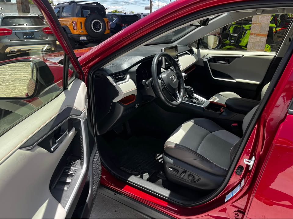 Toyota RAV4 ADVENTURE 2020