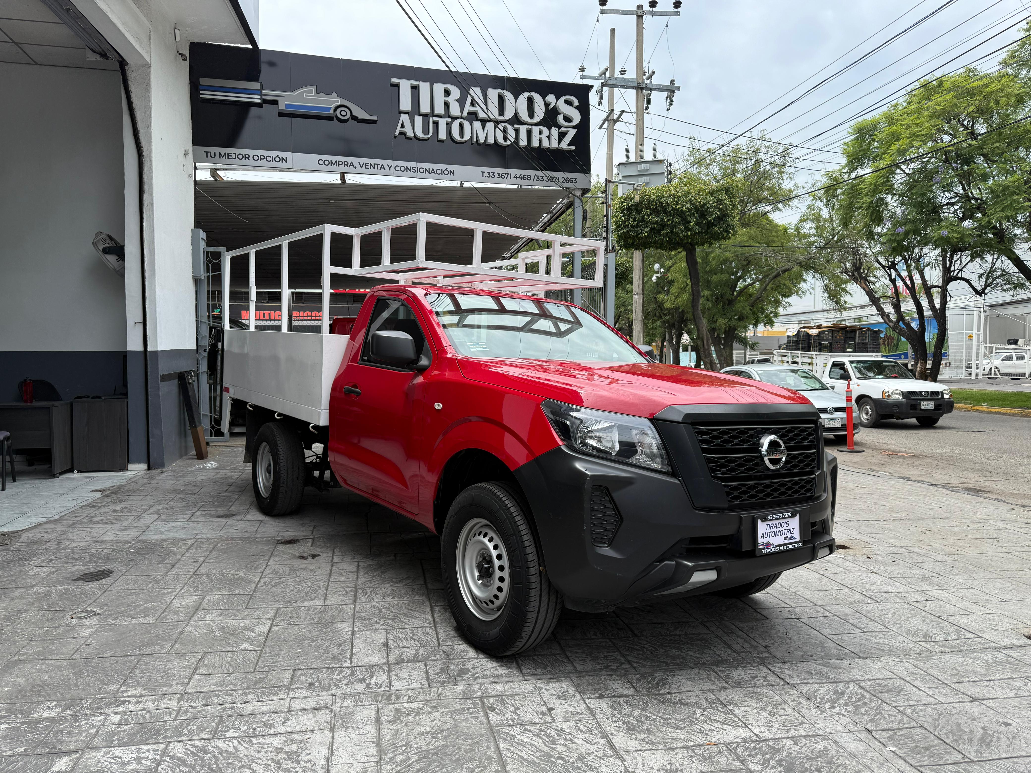 Nissan Frontier np 300 2022