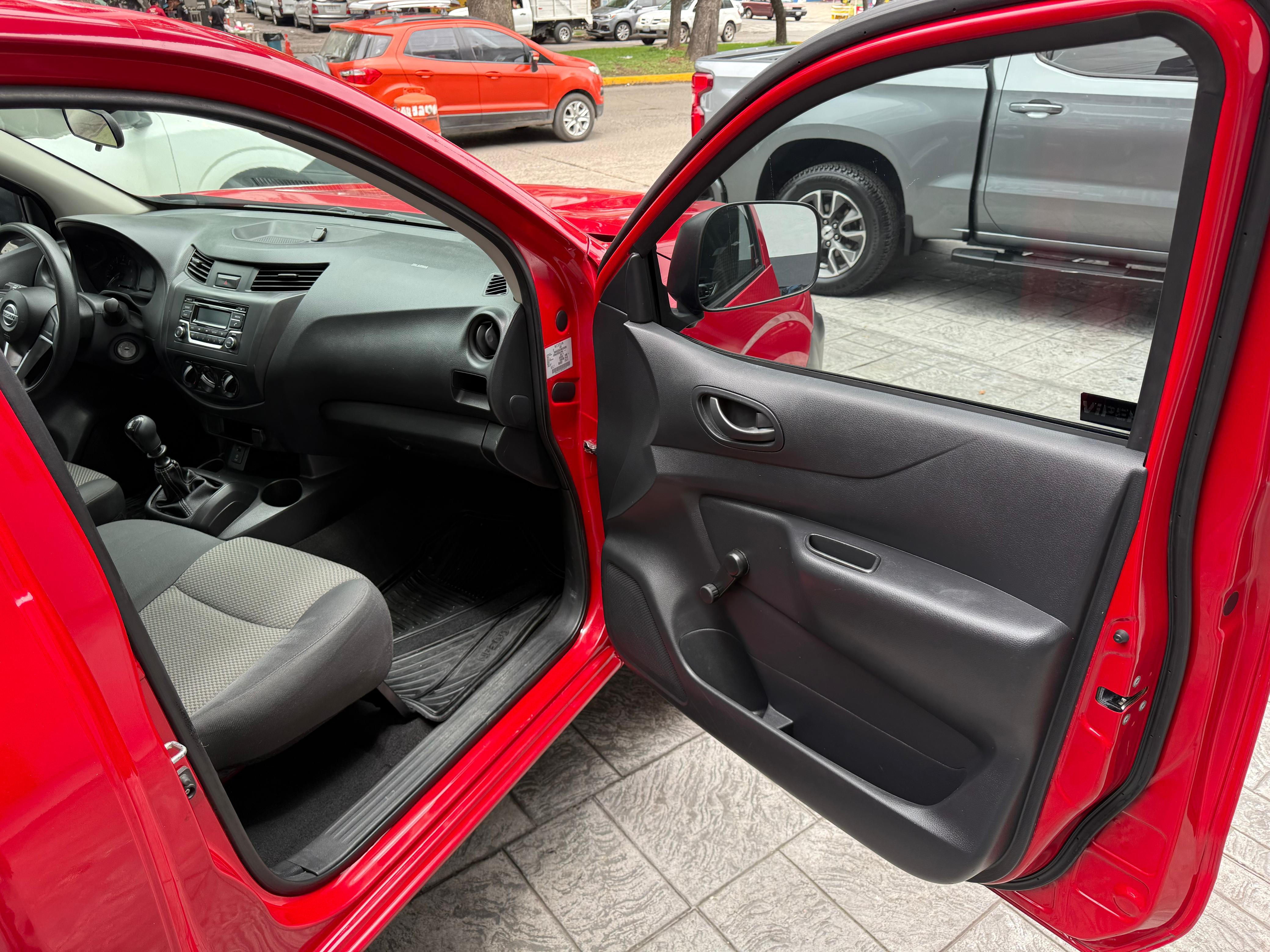 Nissan Frontier np 300 2022