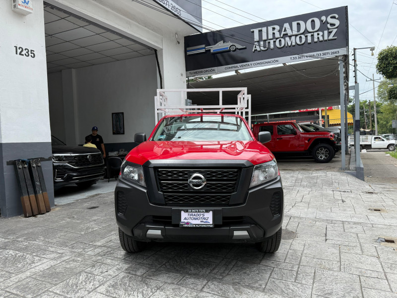 Nissan Frontier np 300 2022
