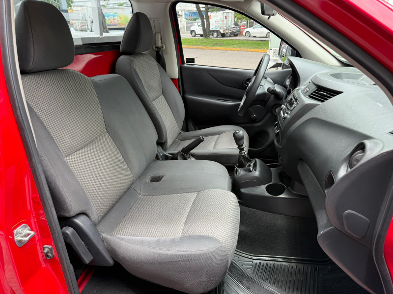 Nissan Frontier np 300 2022
