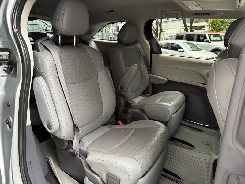 Toyota Sienna Limited 2021