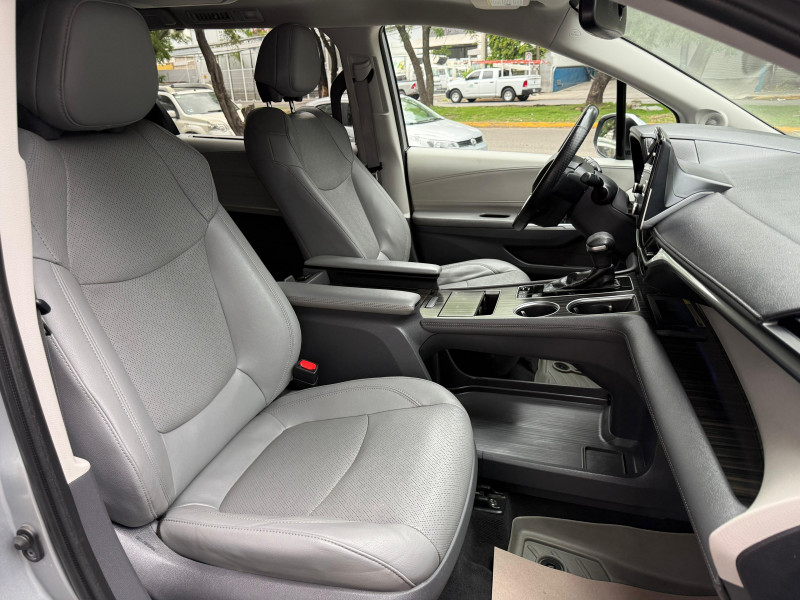 Toyota Sienna Limited 2021