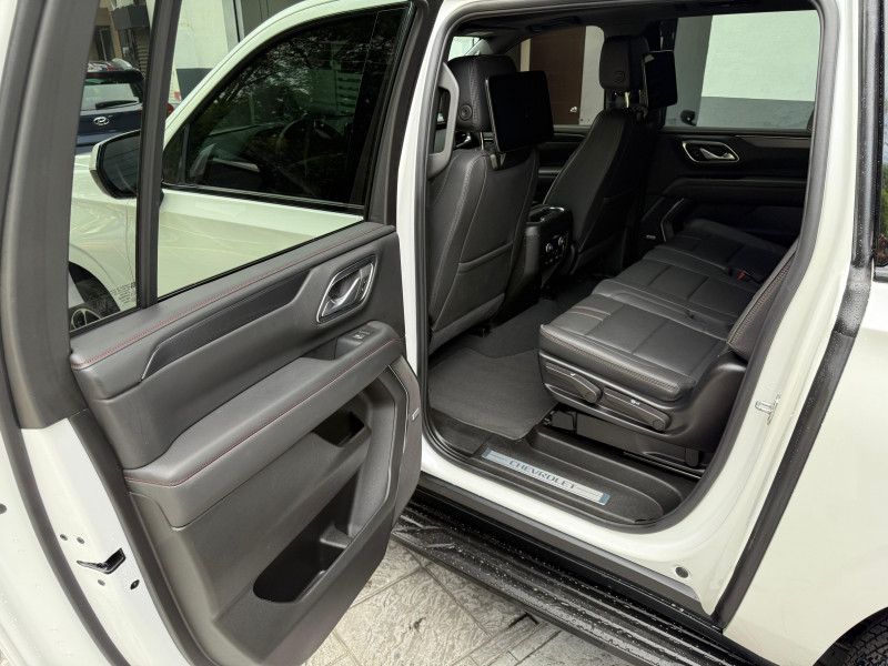 Chevrolet Suburban RST 2024