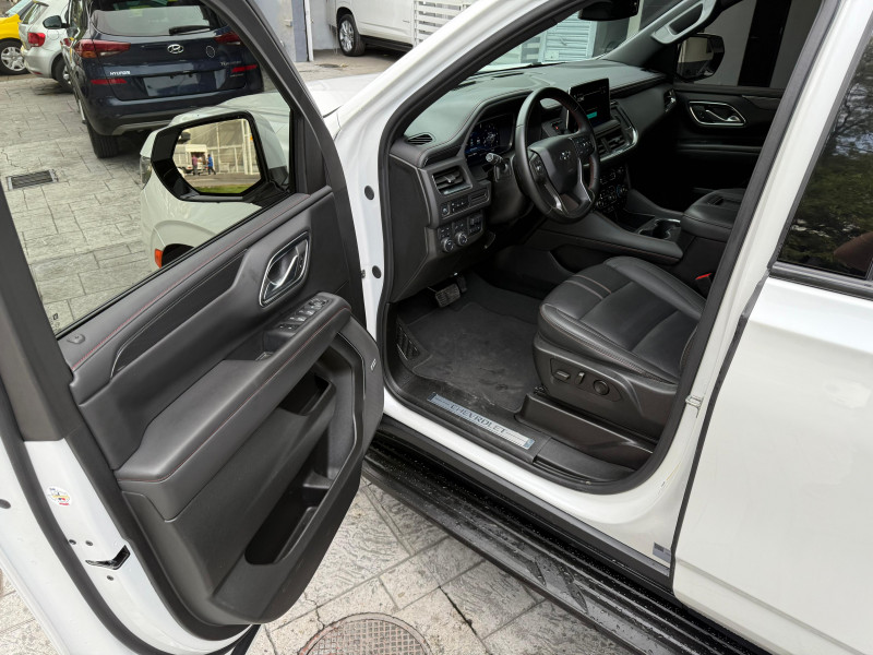 Chevrolet Suburban RST 2024