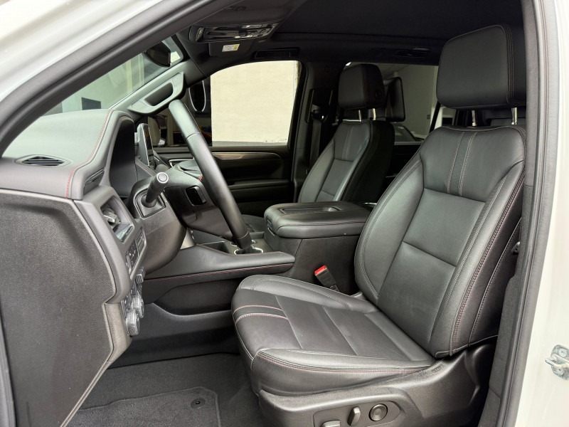 Chevrolet Suburban RST 2024