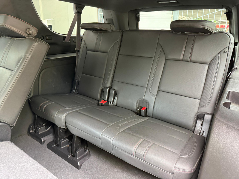 Chevrolet Suburban RST 2024