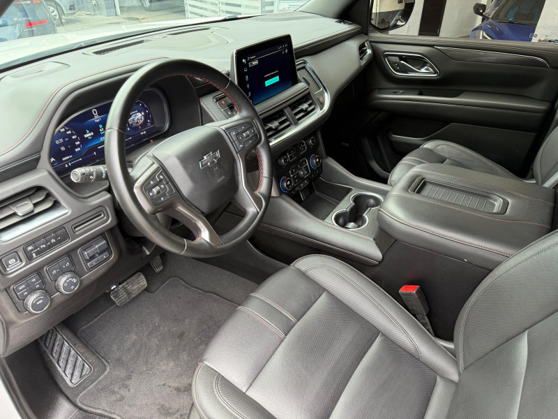 Chevrolet Suburban RST 2024