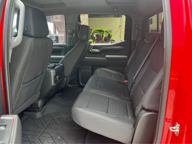 Chevrolet Cheyenne RST DOBLE CABINA 2023