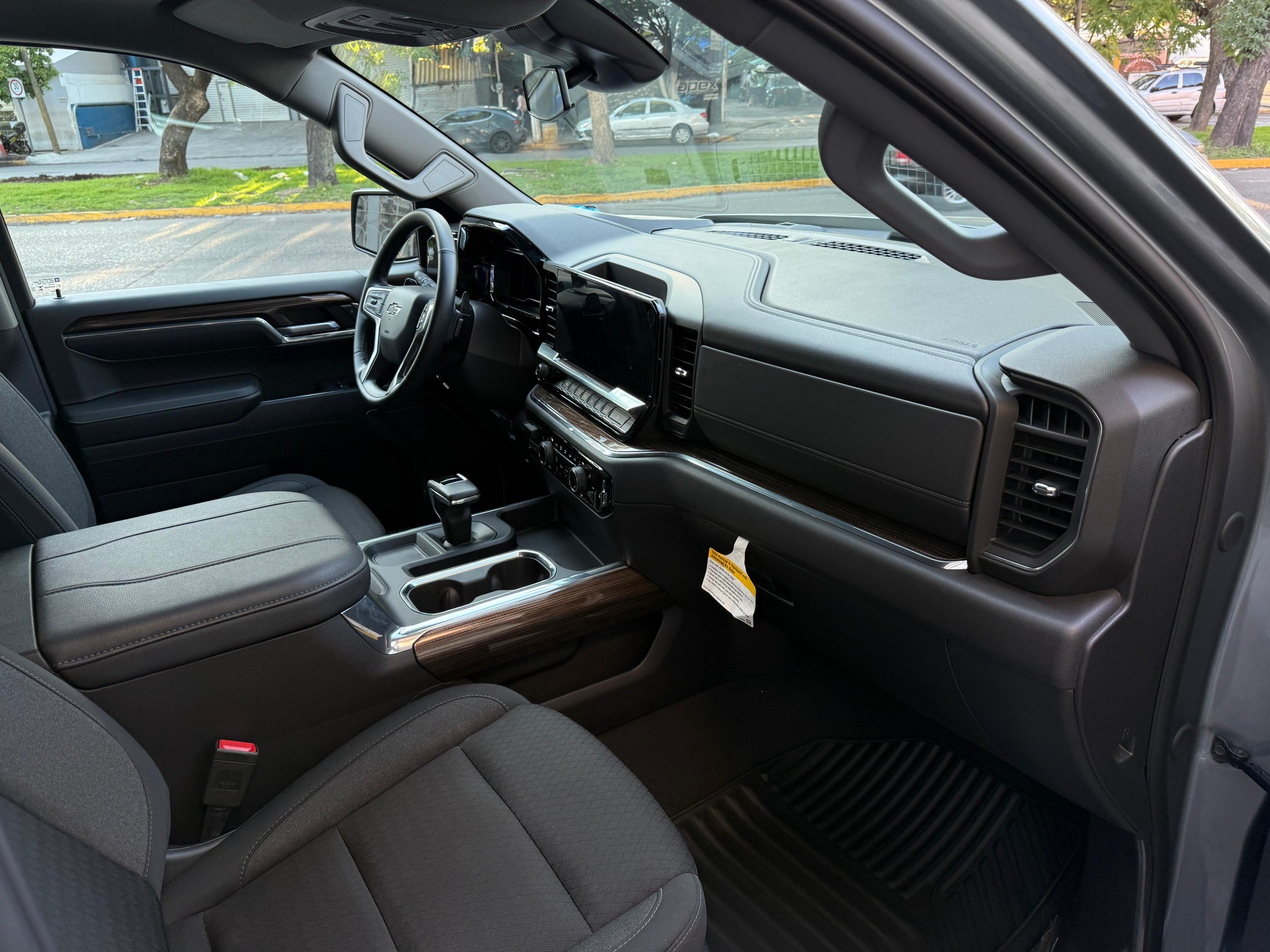 Chevrolet Cheyenne RST Z71 2024