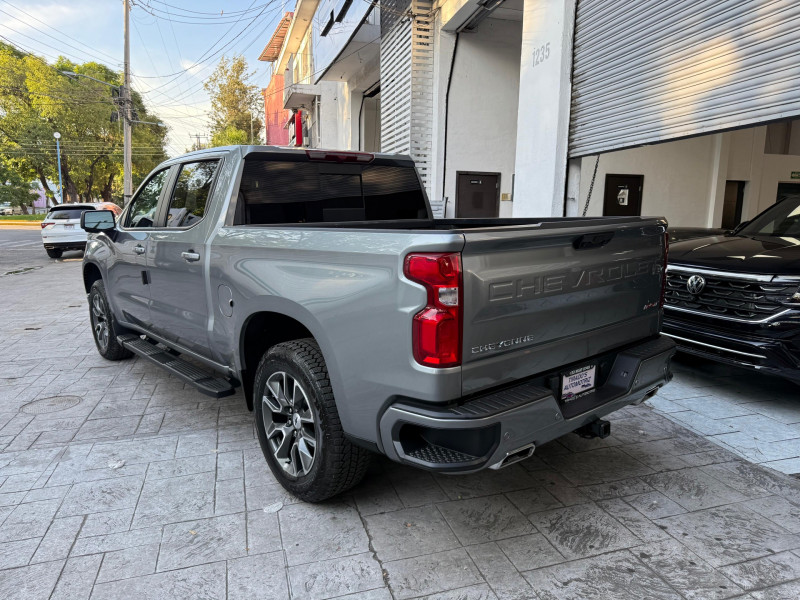 Chevrolet Cheyenne RST Z71 2024