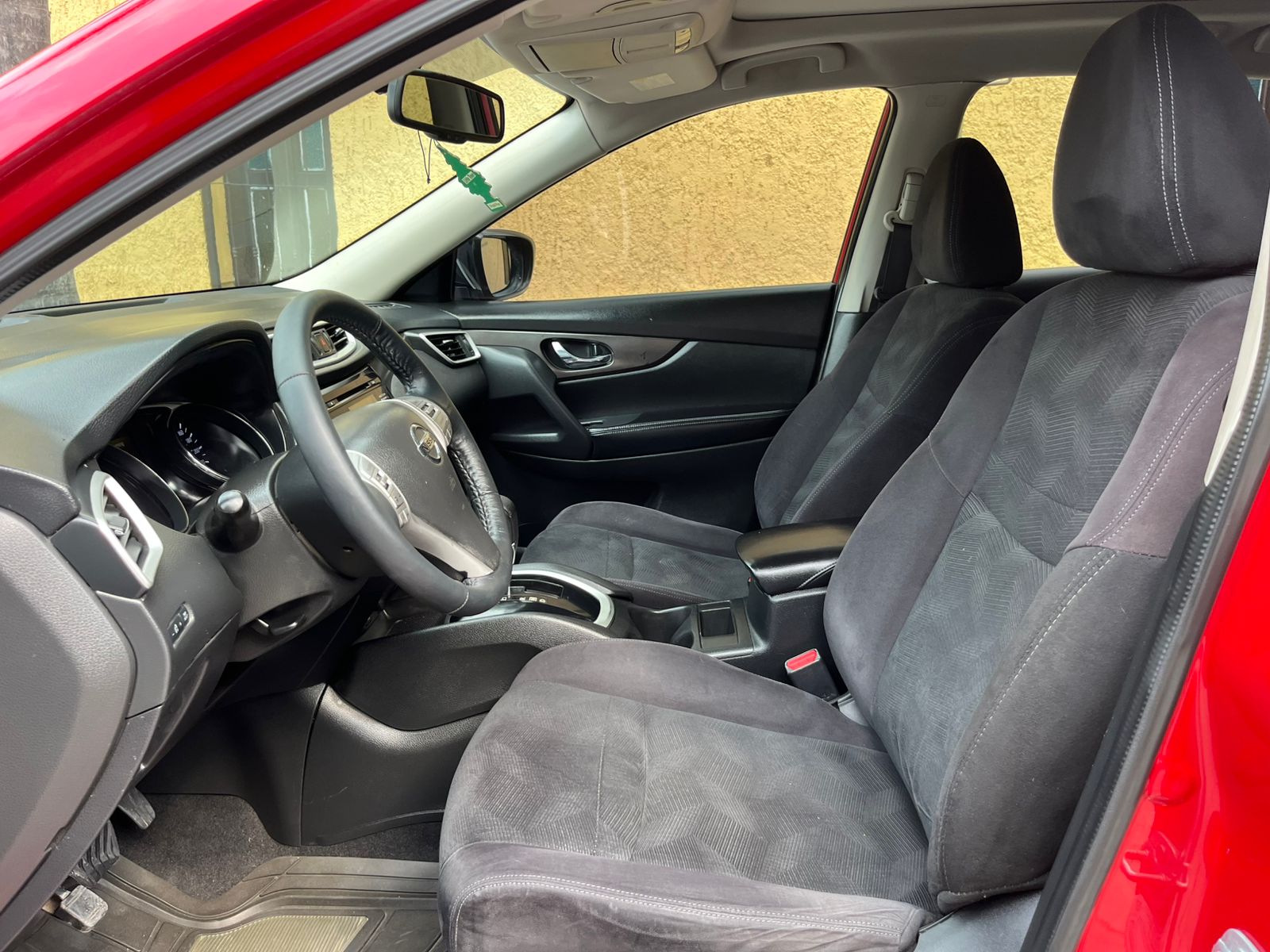 Nissan X-Trail Advance 2015