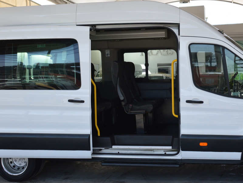 Ford Transit 18 Pasajeros 2016