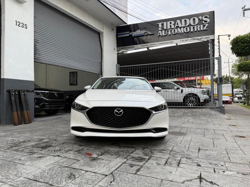 Mazda Mazda 3 i Grand Touring 2021