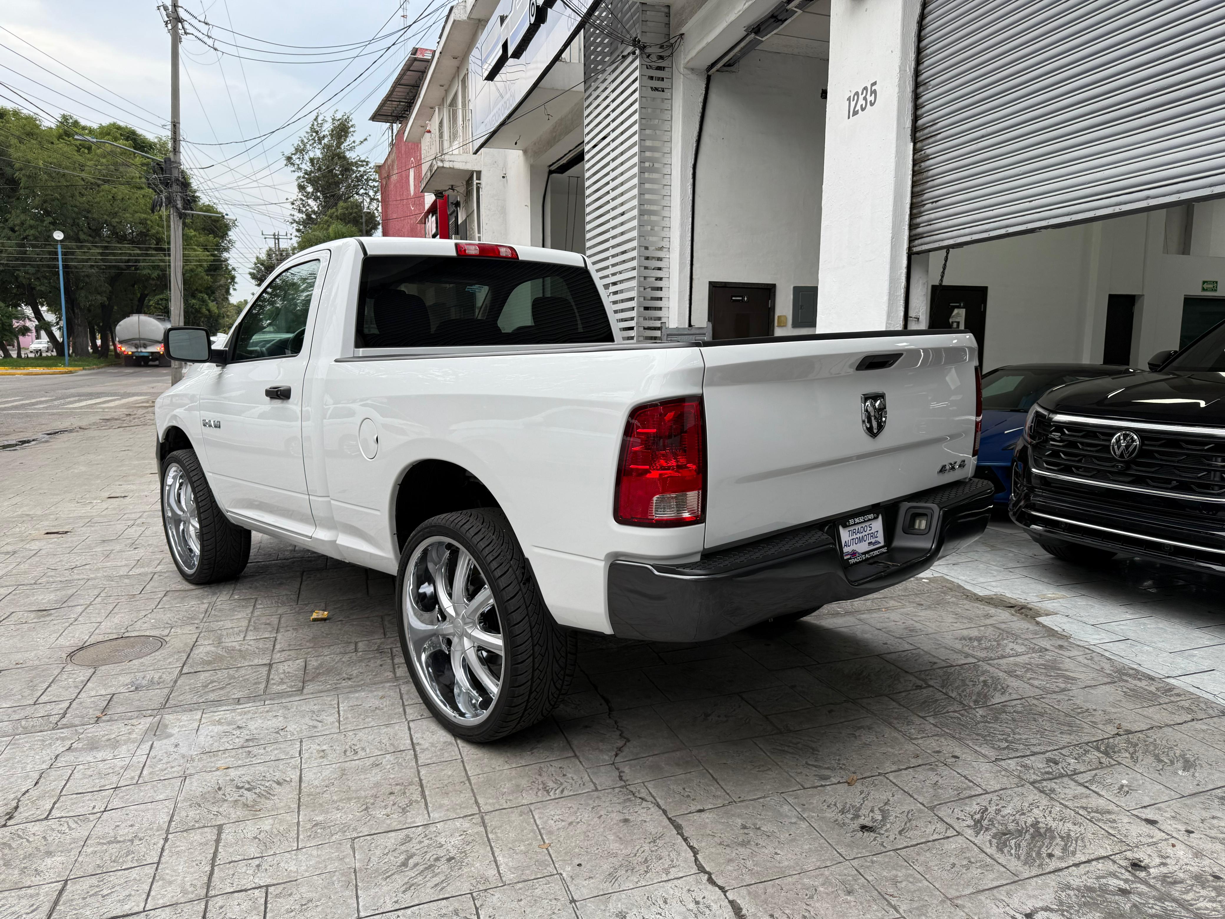 Dodge Ram 2500 L6 slt 2015