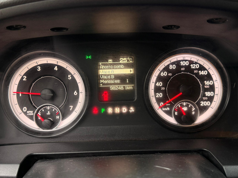 Dodge Ram 2500 L6 slt 2015
