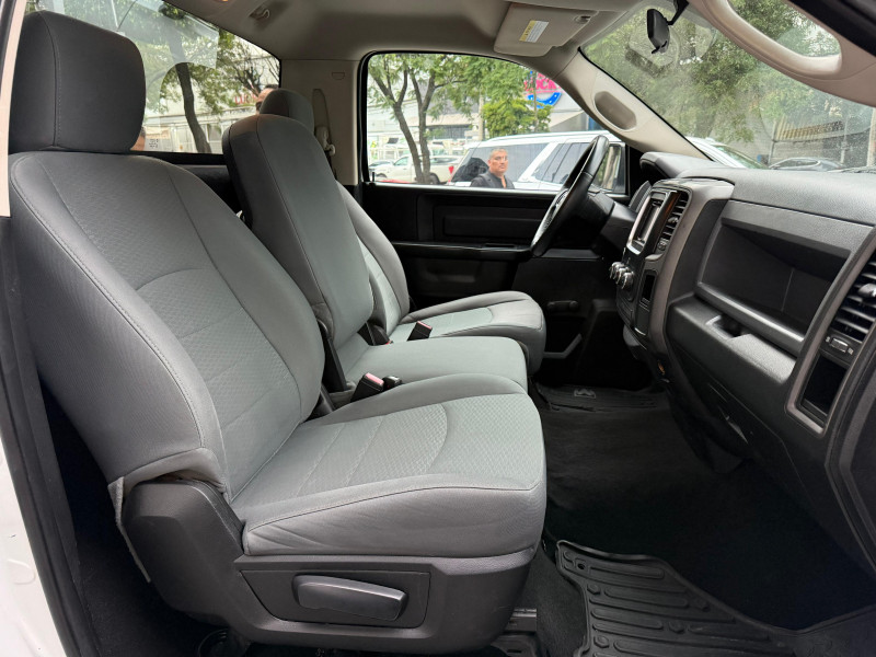 Dodge Ram 2500 L6 slt 2015