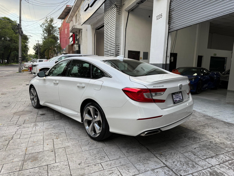 Honda Accord Touring 2019