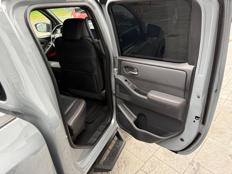 Nissan Frontier PRO 4X4 V6 2023