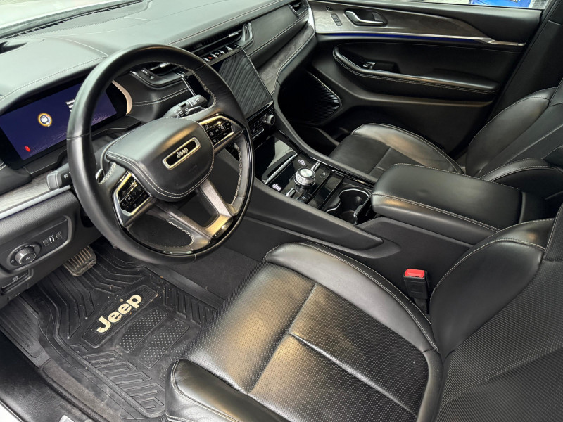 Jeep Grand Cherokee OVERLAND 2022