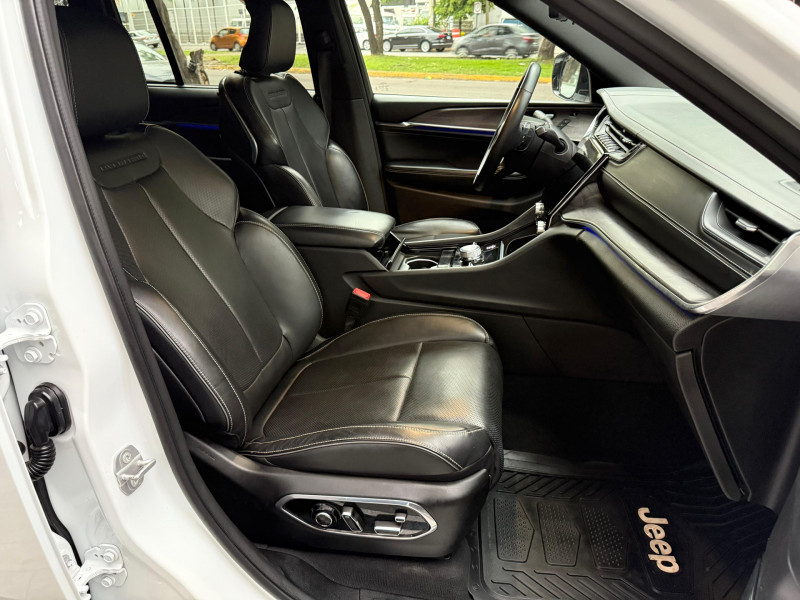 Jeep Grand Cherokee OVERLAND 2022