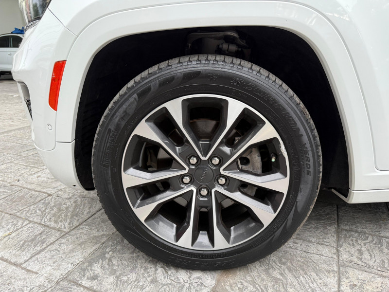 Jeep Grand Cherokee OVERLAND 2022