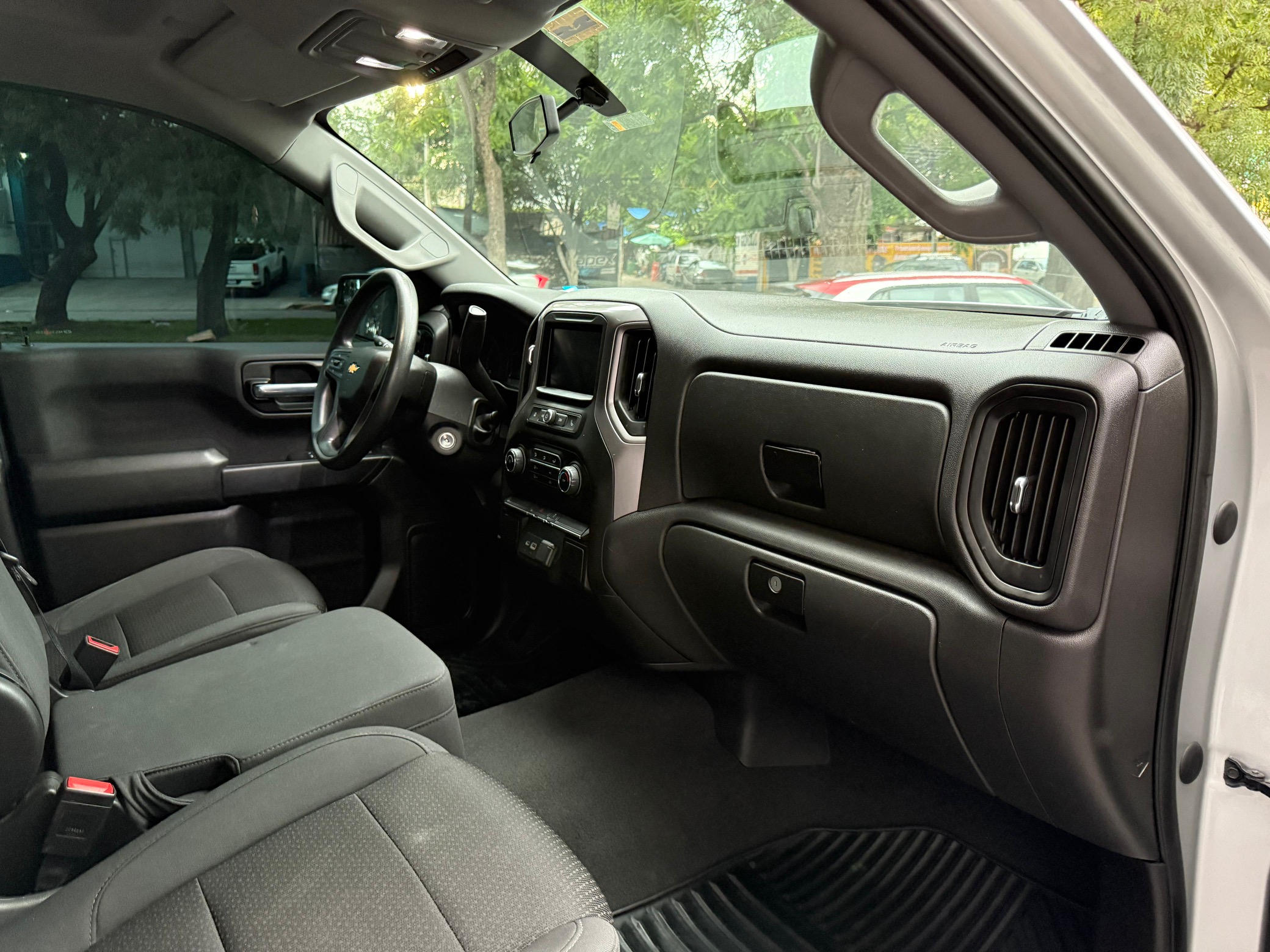 Chevrolet Silverado 1500, Custom Doble cab., 2021