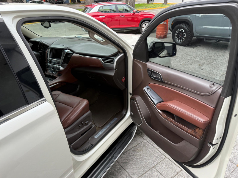 Chevrolet Suburban LTZ 2015