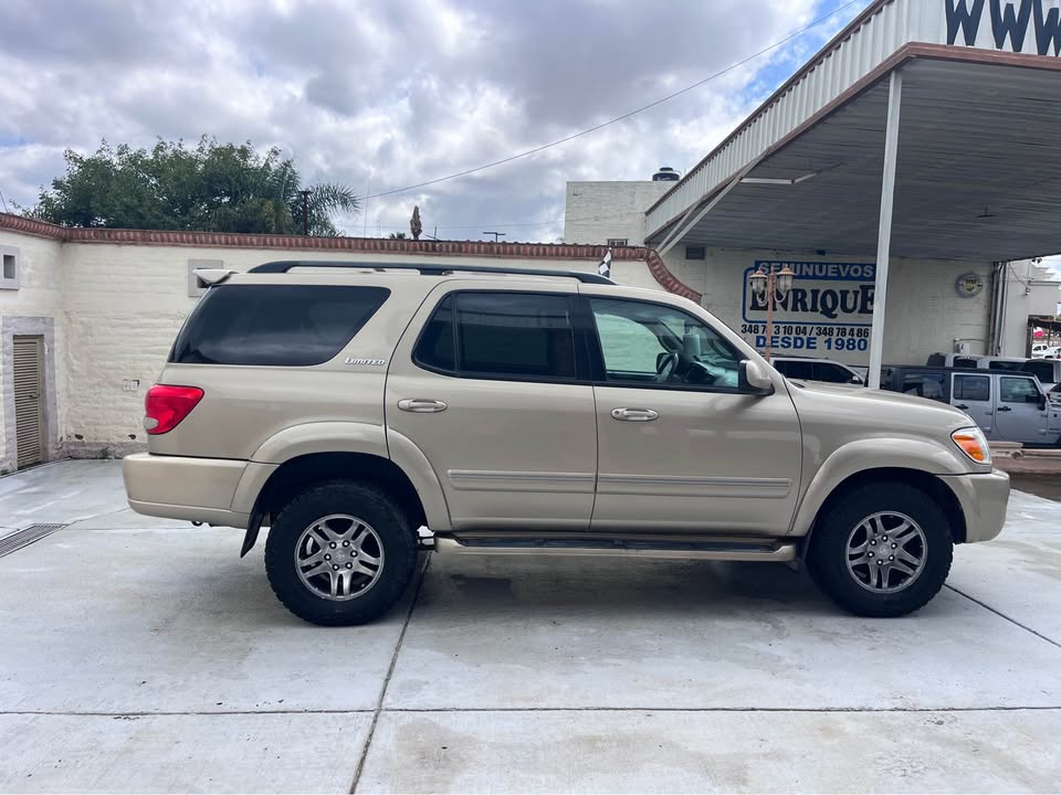 Toyota Sequoia LIMITED 2005