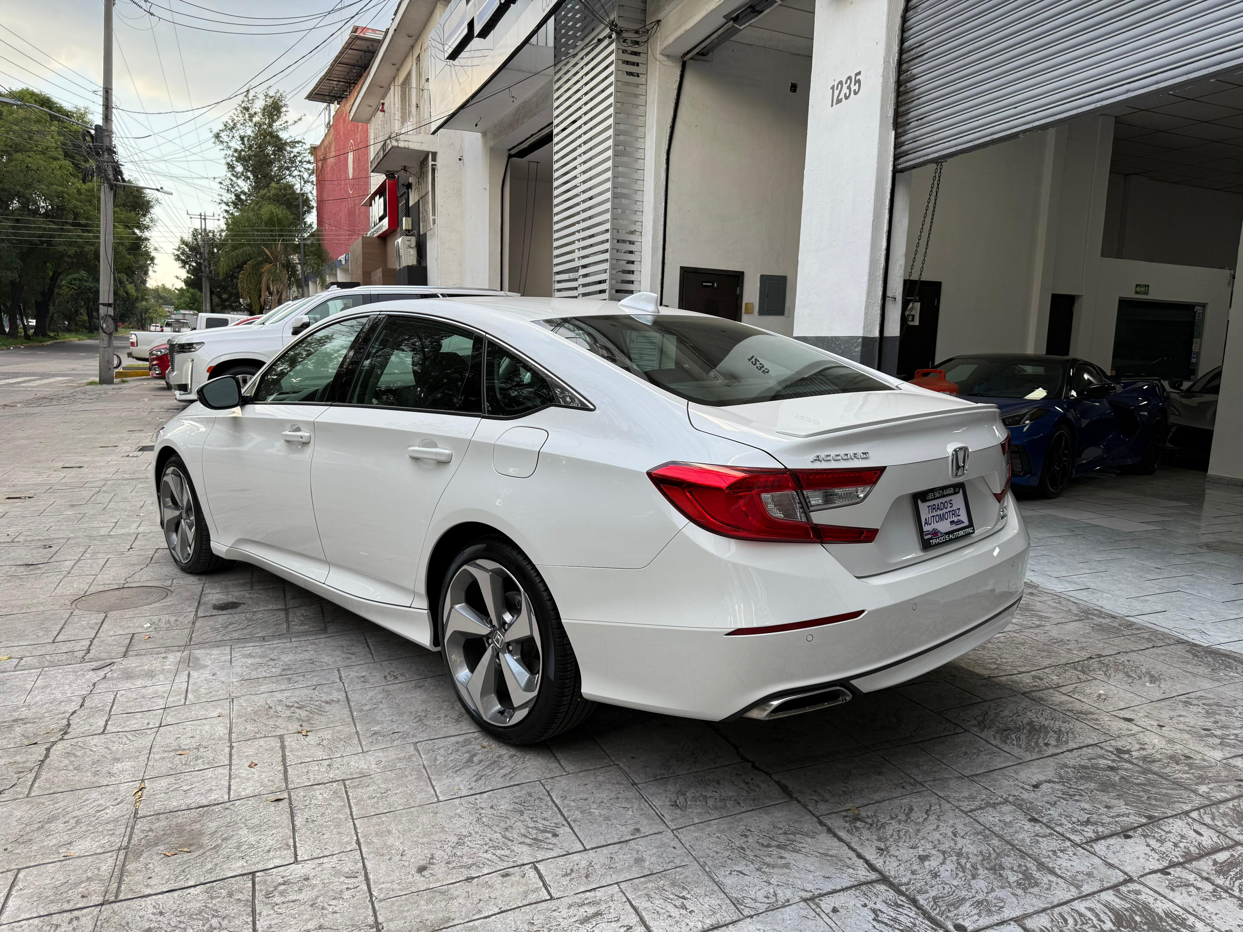 Honda Accord Touring 2019