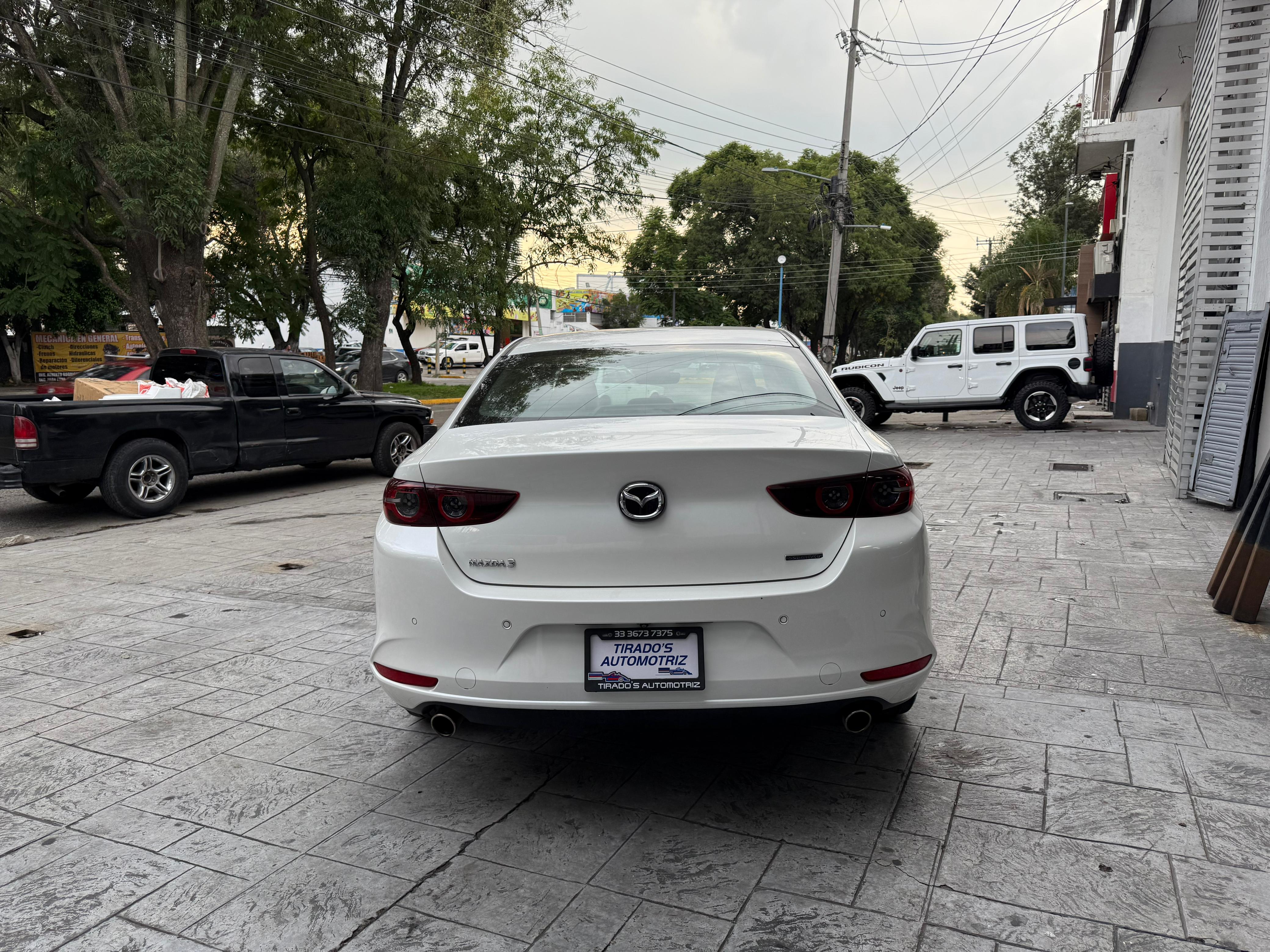 Mazda Mazda 3 i Grand Touring 2021