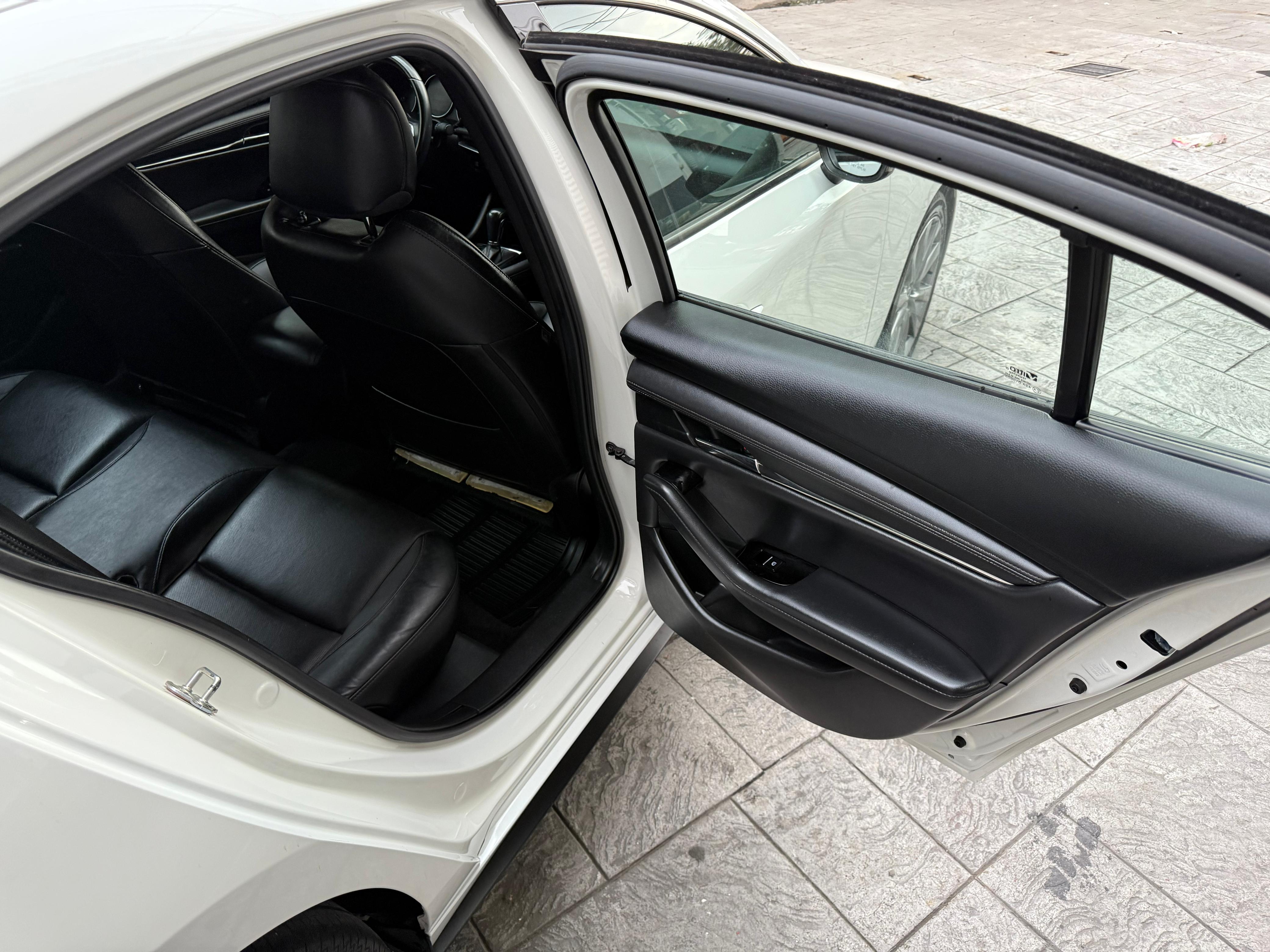 Mazda Mazda 3 i Grand Touring 2021