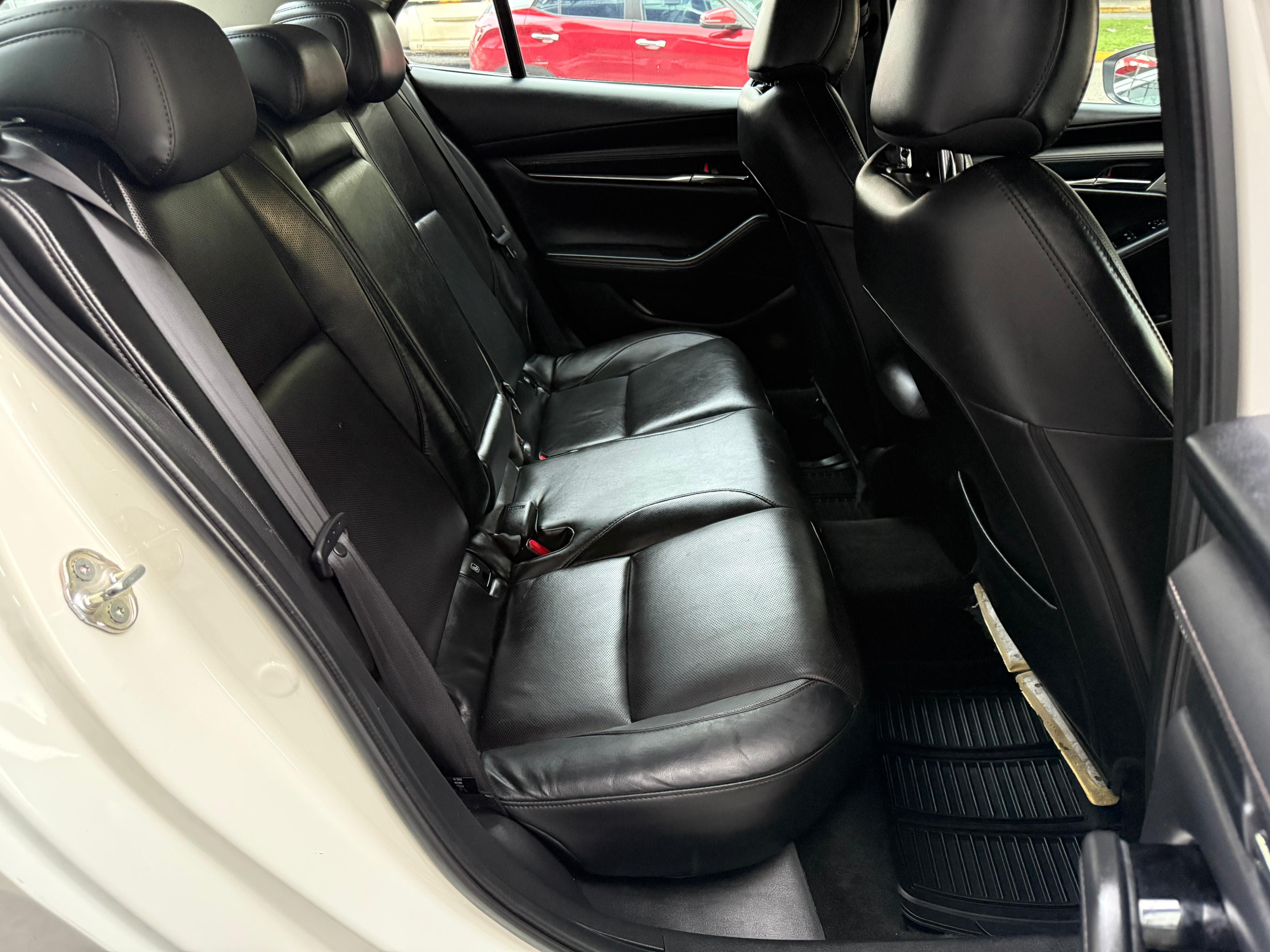 Mazda Mazda 3 i Grand Touring 2021