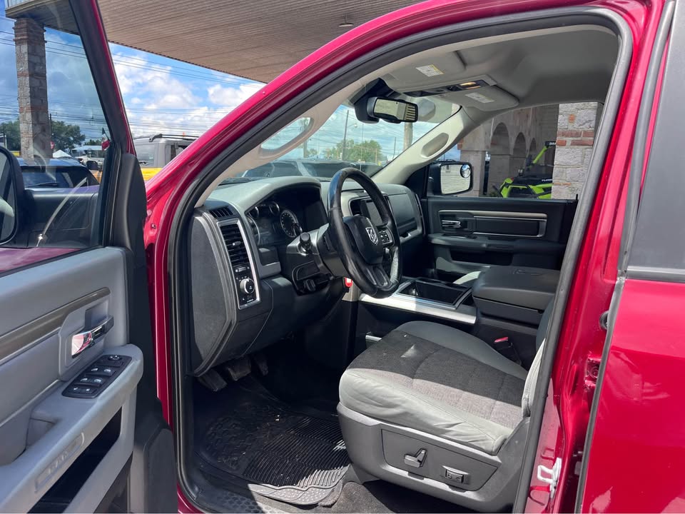Dodge Ram 1500 Crew Cab Bighorn 2015