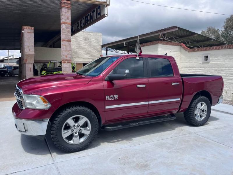 Dodge Ram 1500 Crew Cab Bighorn 2015