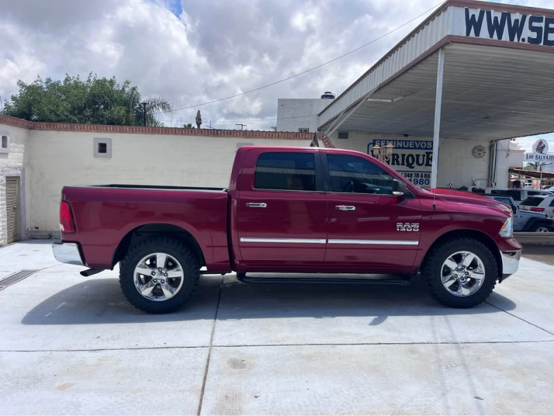 Dodge Ram 1500 Crew Cab Bighorn 2015