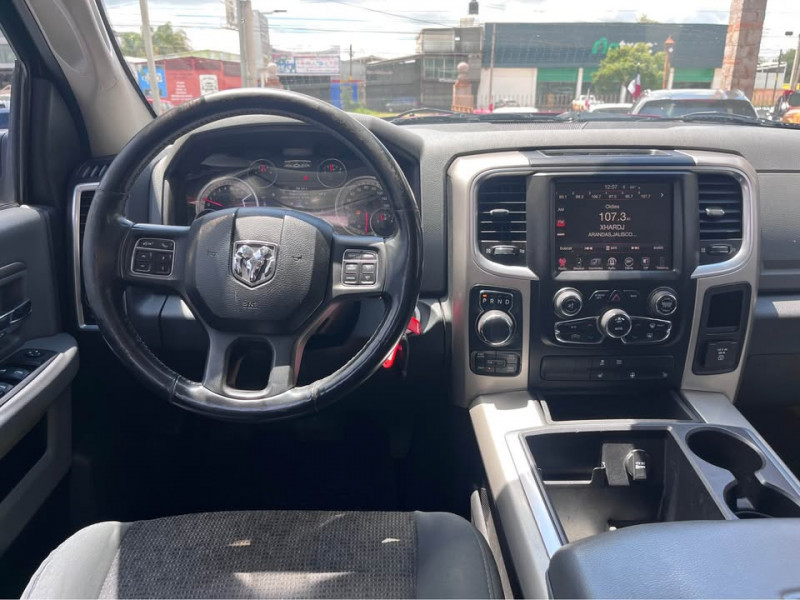 Dodge Ram 1500 Crew Cab Bighorn 2015