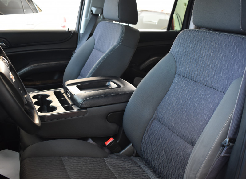 Chevrolet Suburban LS 2015