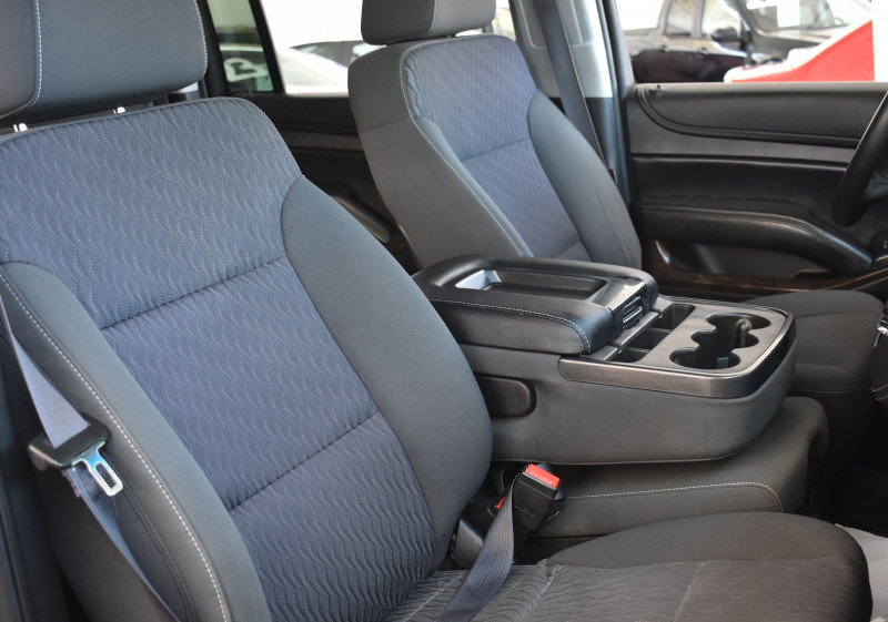 Chevrolet Suburban LS 2015