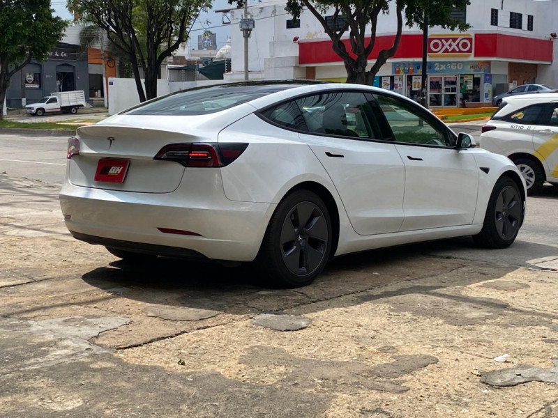 Tesla Model 3 RWD 2022