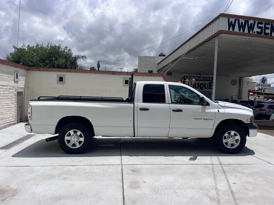 Dodge Ram 2500 L6 QUAD CAB DIESEL 4X2 2005