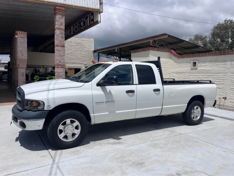 Dodge Ram 2500 L6 QUAD CAB DIESEL 4X2 2005